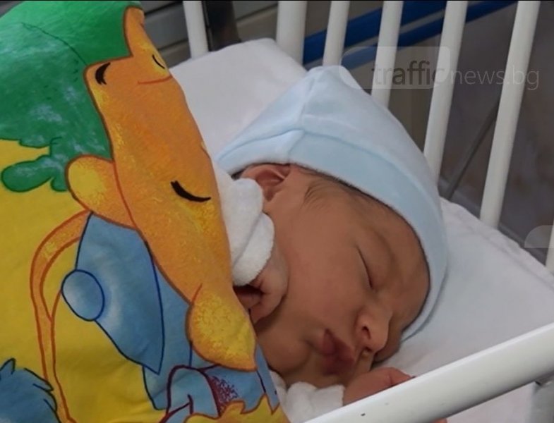 Пловдивска клиника дава шанс за бебе на бездетни родители